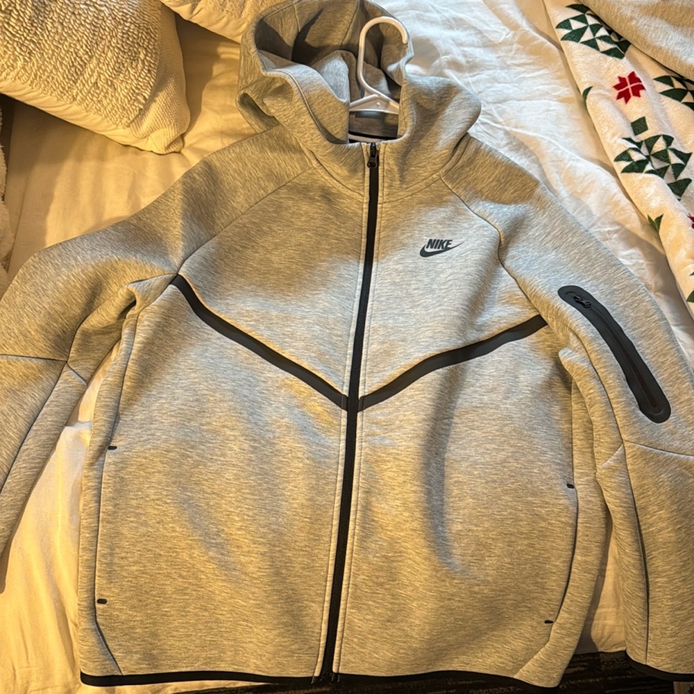 nike tech